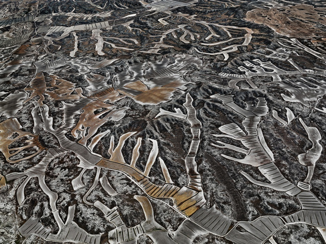 EBurtynsky-Image-4.jpg